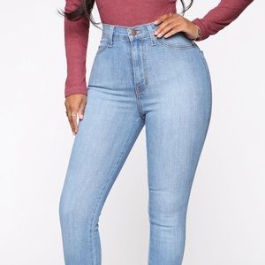 Fashion Nova Classic High Waist Skinny Jean
